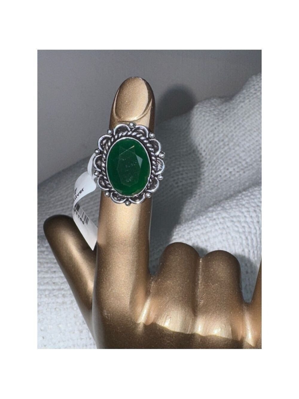 Emerald green ring size 7 German silver BNWT